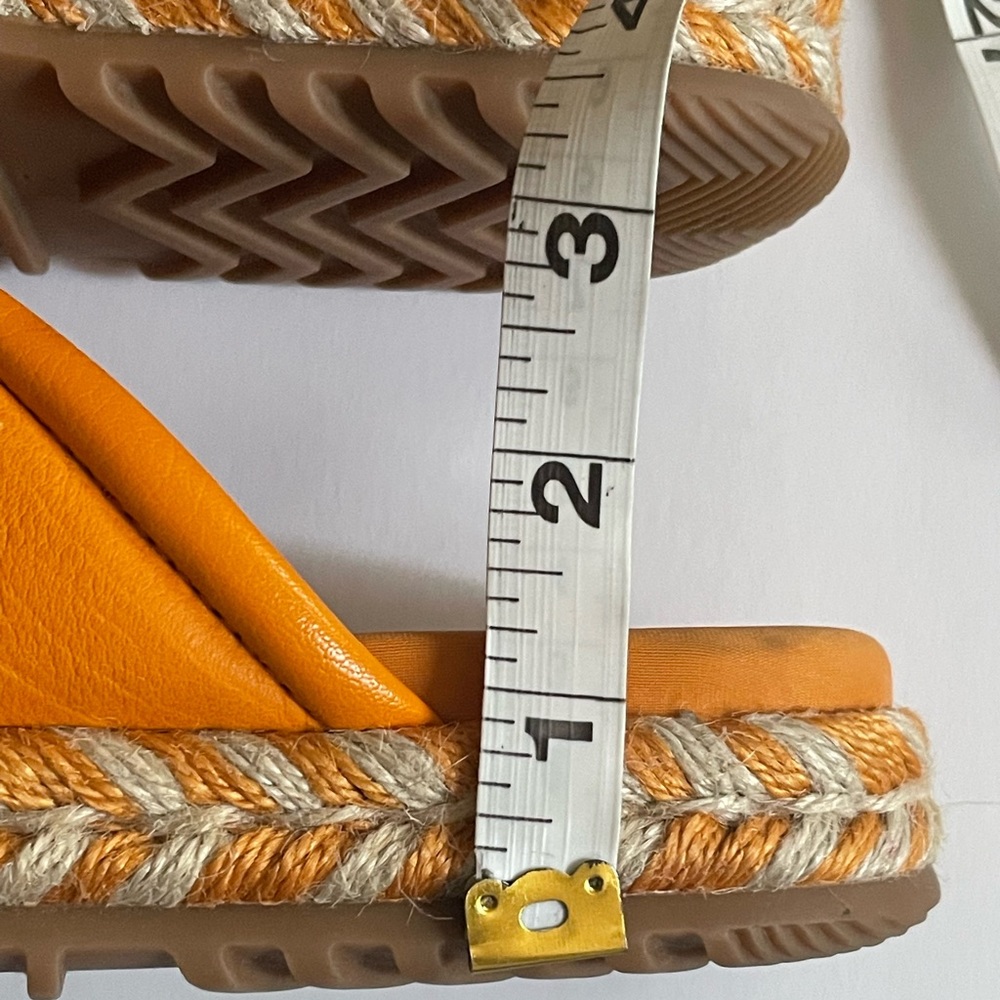 Tory Burch Crisscross Espadrille Slide Sandals | Quiet Luxury Resort Style | 7 - Picture 13 of 16